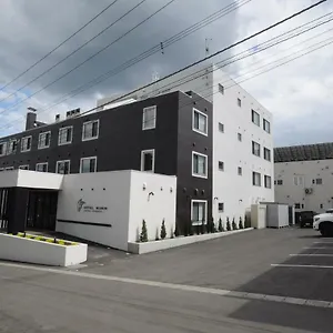 ムニン フラノ 日本